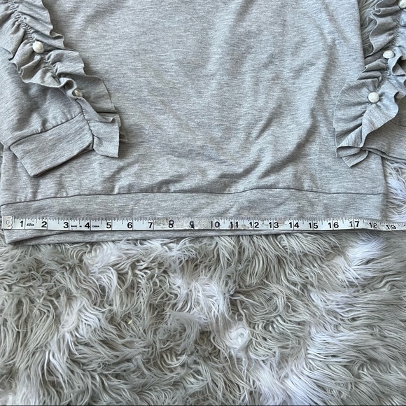 Gray Ruffle Sweater size Medium - Picture 5 of 6